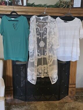 1X LOT OF 3- Sheer Embroidered Lace Kimono, SOFT White,89TH & MADISON, Roz & Ali